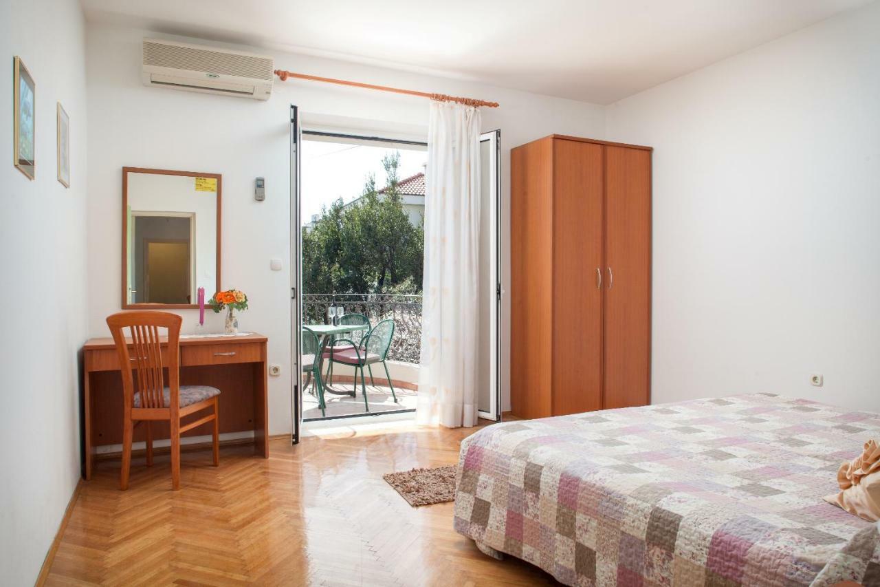 Apartments Cvjetni Dvori Макарска Экстерьер фото