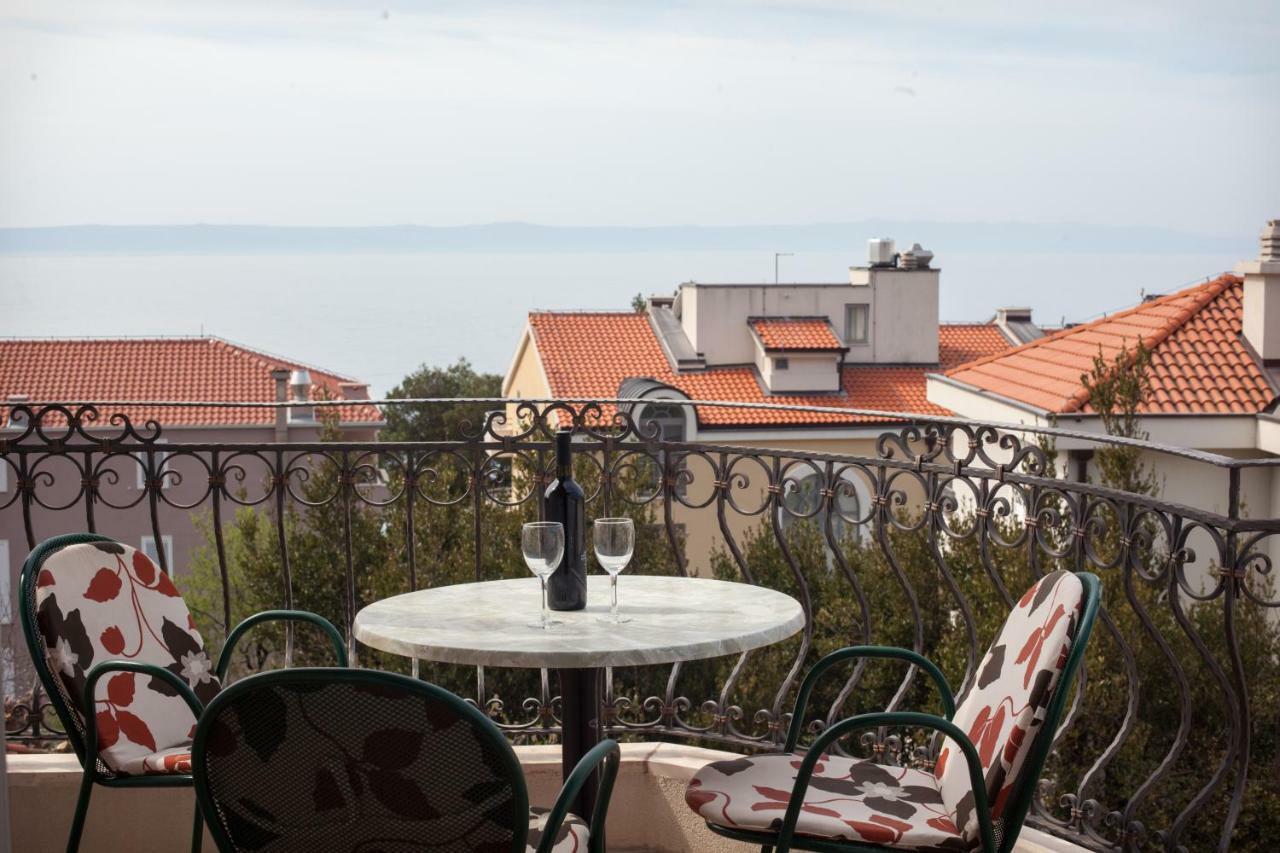 Apartments Cvjetni Dvori Макарска Экстерьер фото