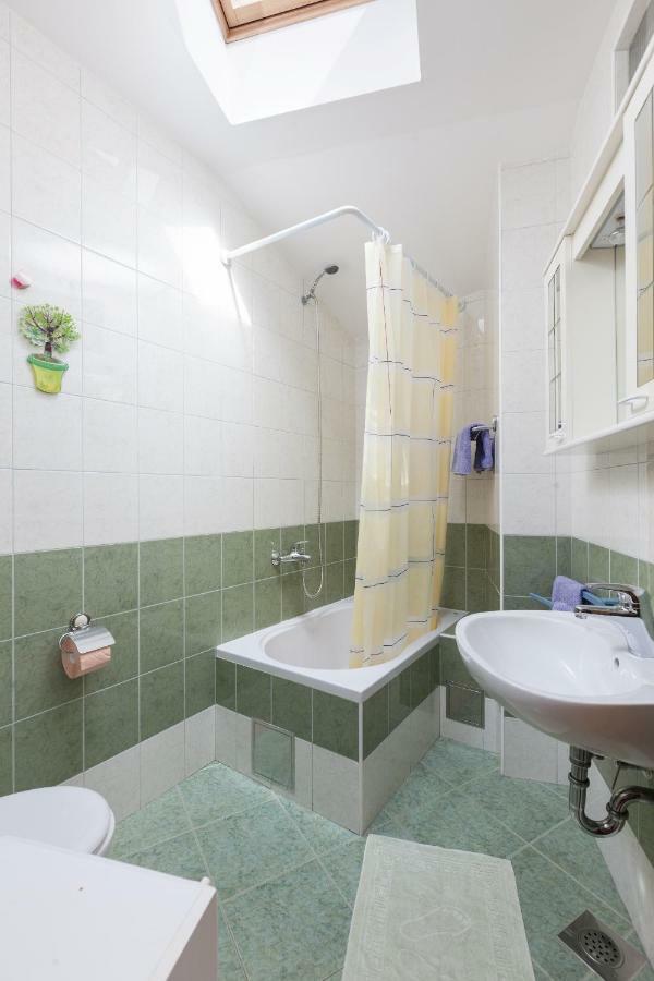 Apartments Cvjetni Dvori Макарска Экстерьер фото