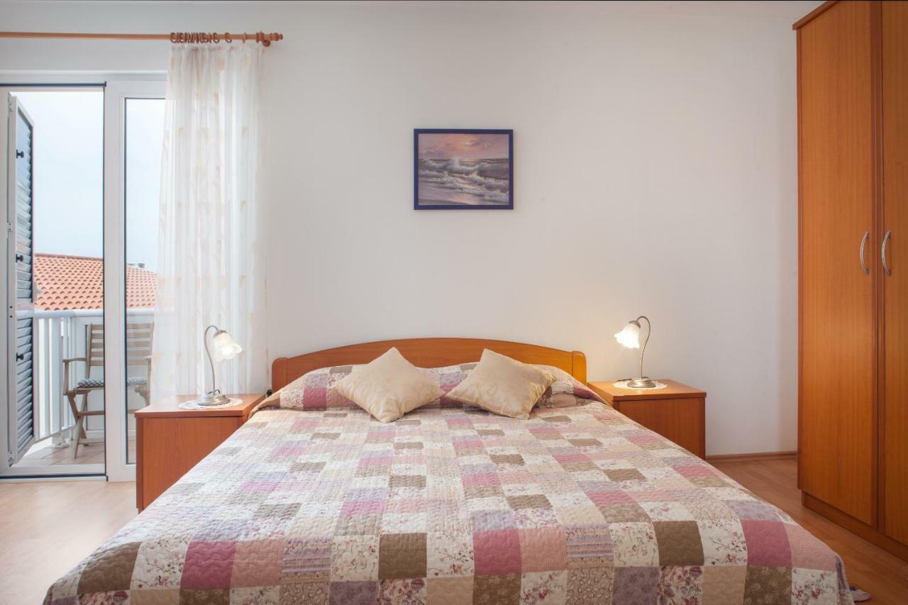 Apartments Cvjetni Dvori Макарска Экстерьер фото