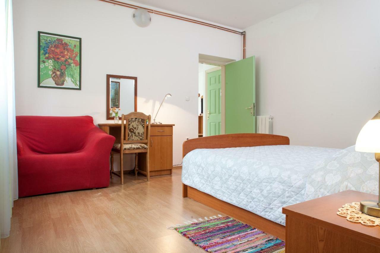 Apartments Cvjetni Dvori Макарска Экстерьер фото