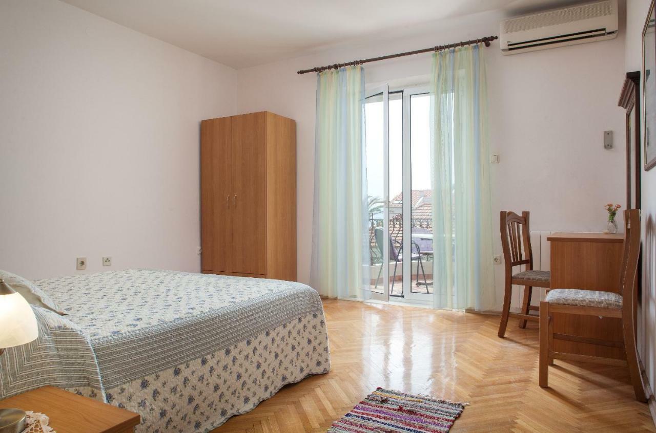 Apartments Cvjetni Dvori Макарска Экстерьер фото